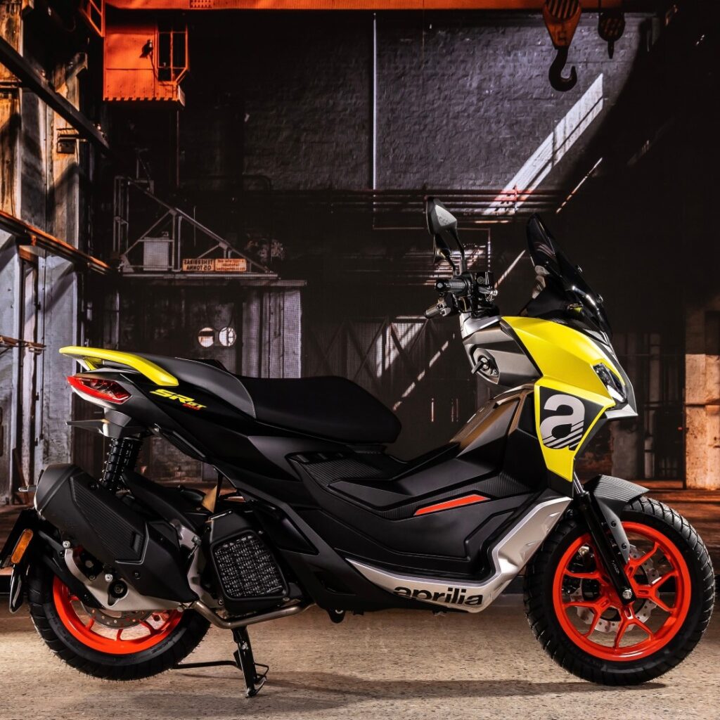มอเตอร์ไซด์ Aprilia SR GT 200