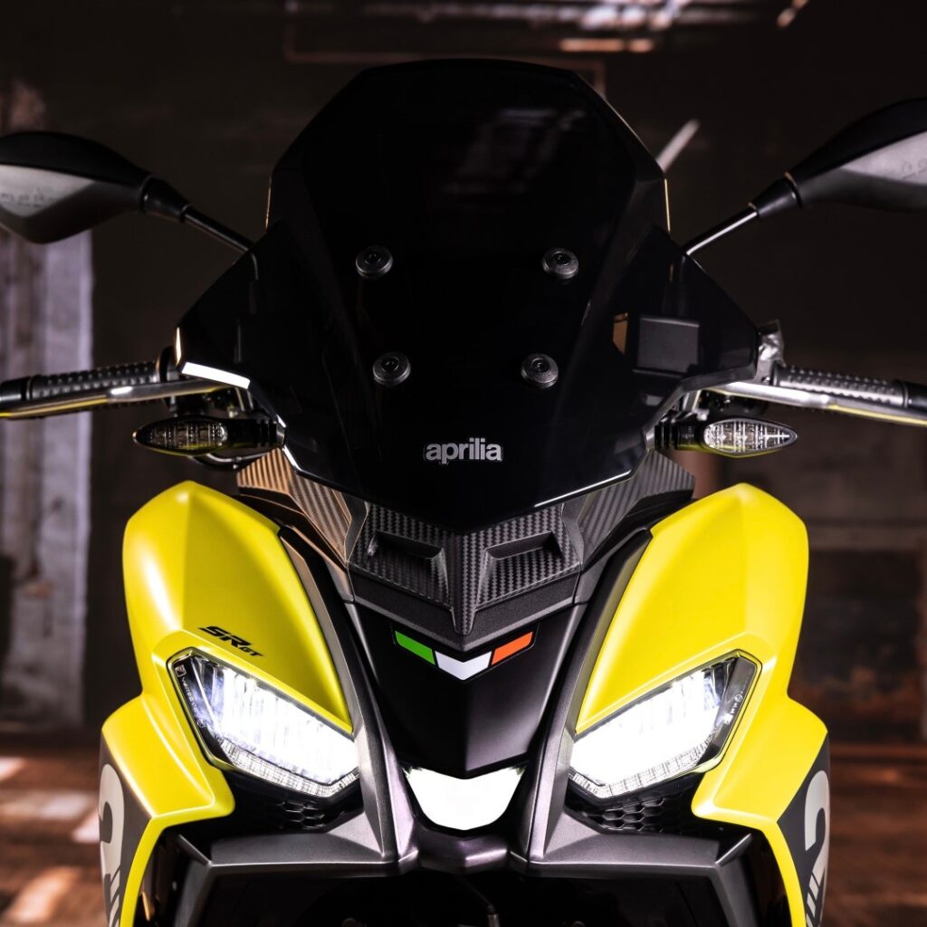 มอเตอร์ไซด์ Aprilia SR GT 200