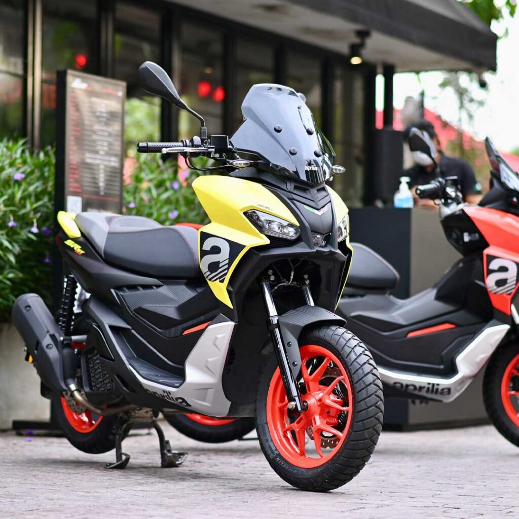 มอเตอร์ไซด์ Aprilia SR GT 200