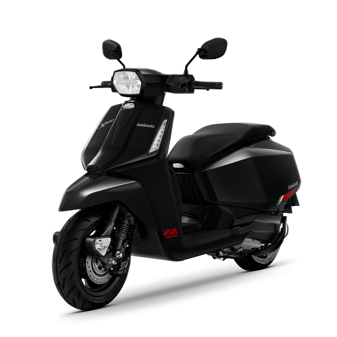 รถมอเตอร์ไซค์ แลมเบรตต้า Lambretta V200 GP 2023 สีดำ ผ่อนถูก ดอกเบี้ยต่ำ โดย 52 โมเดิร์นไบค์